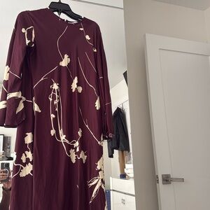 Zara dress size large, new it was just too big for me